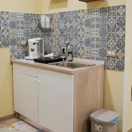 Casa De Curtis * Neapol
