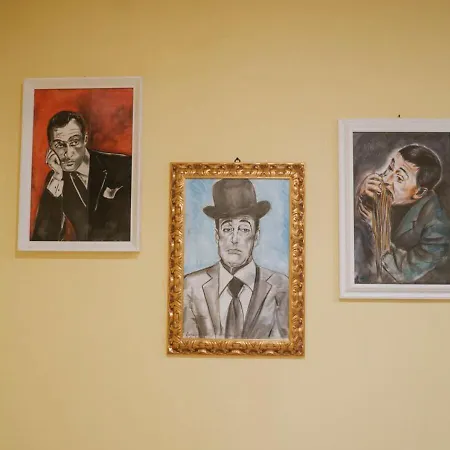Casa De Curtis
